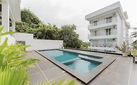 Lavish Apartments With Swimming Pool Near Candolim Beach